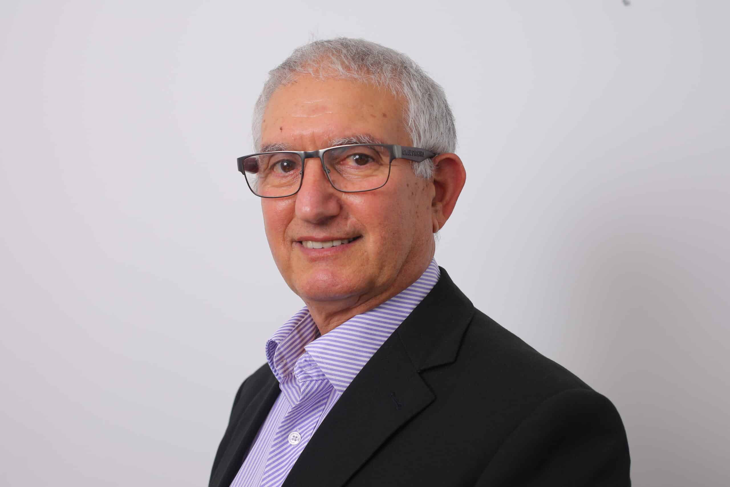 הצוות שלנו - Segal